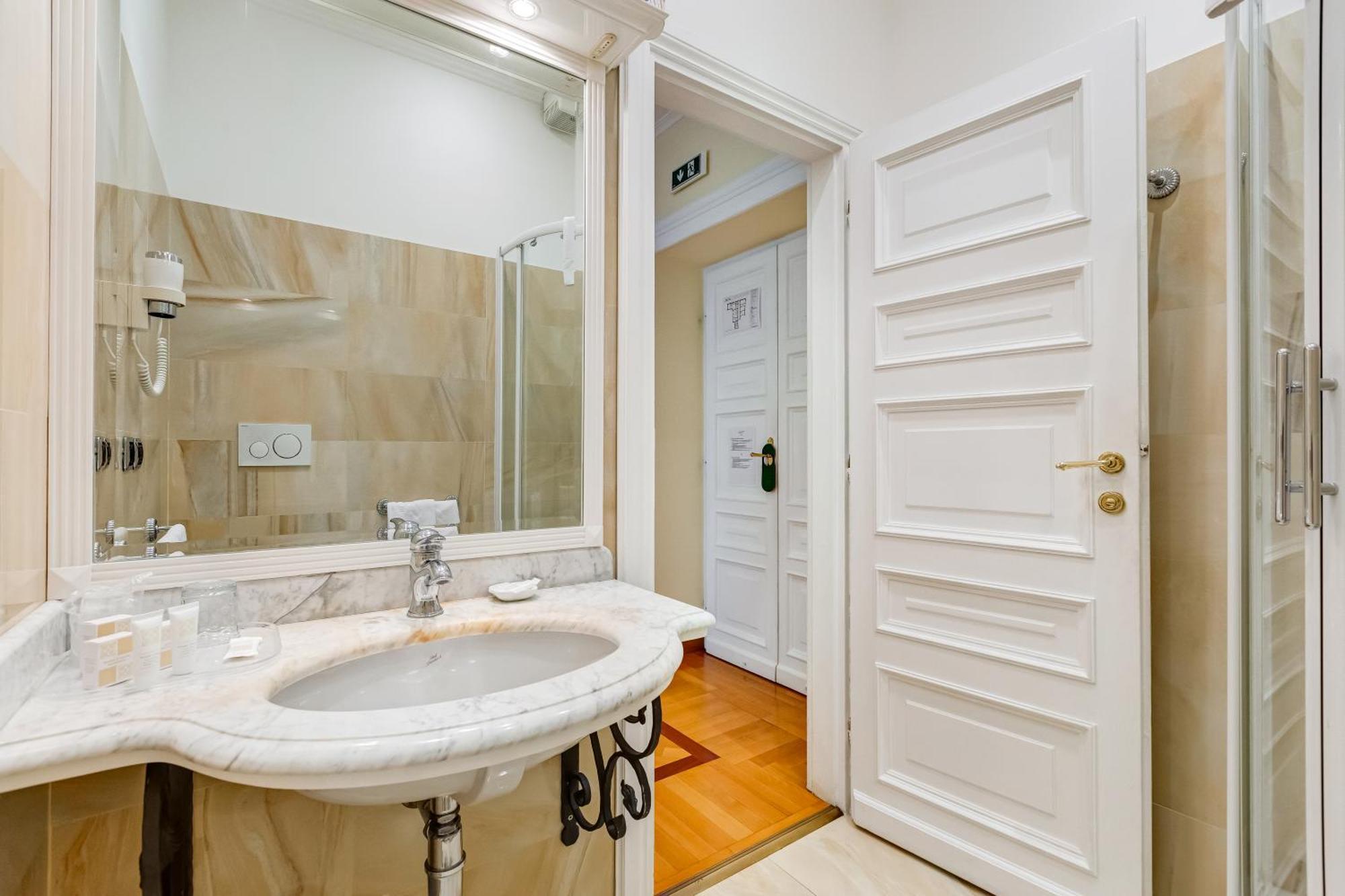 Hotel Cellini Rome Buitenkant foto